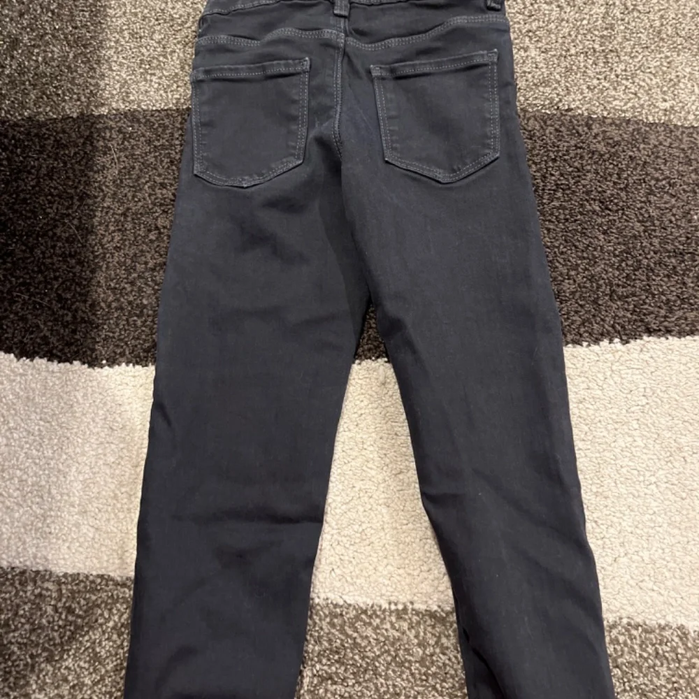 Jeans - Picture 2 of 2